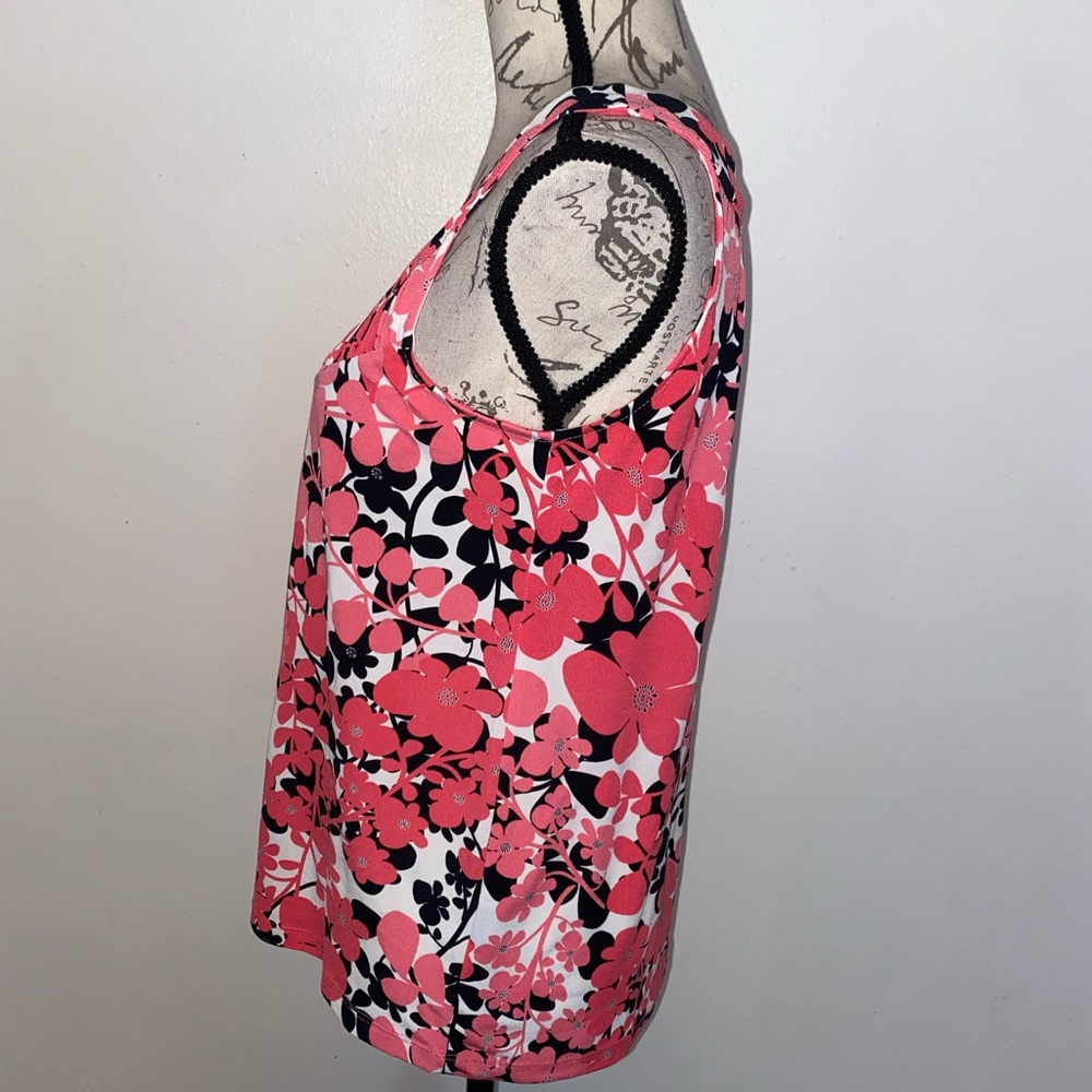 💗🖤NWOT Rafaella Floral Top🖤💗 - Picture 5 of 12